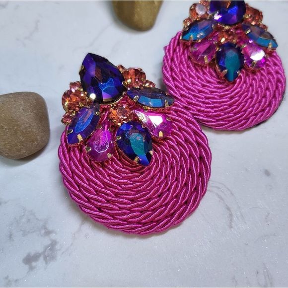 Handmade medium size earrings green pink Crystals - Picture 1 of 6